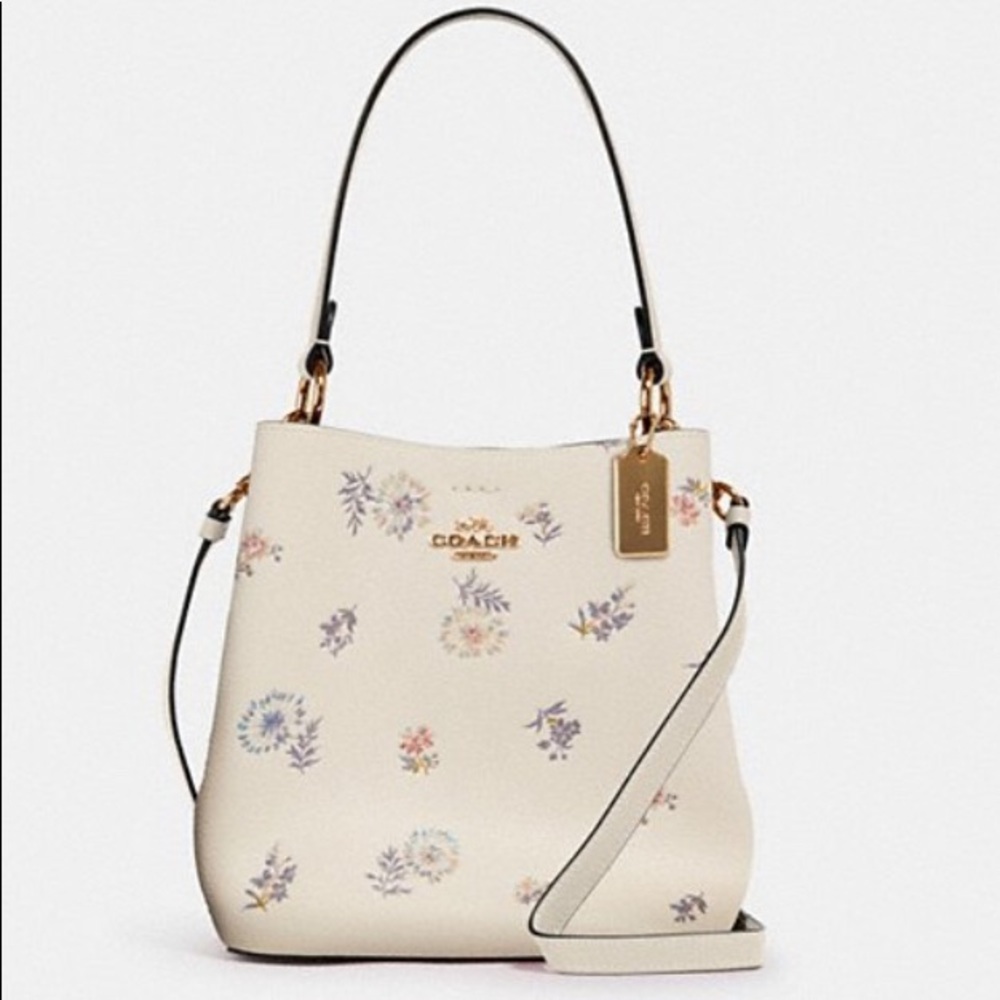COPY - Small town bucket bag dandelion floral pri…